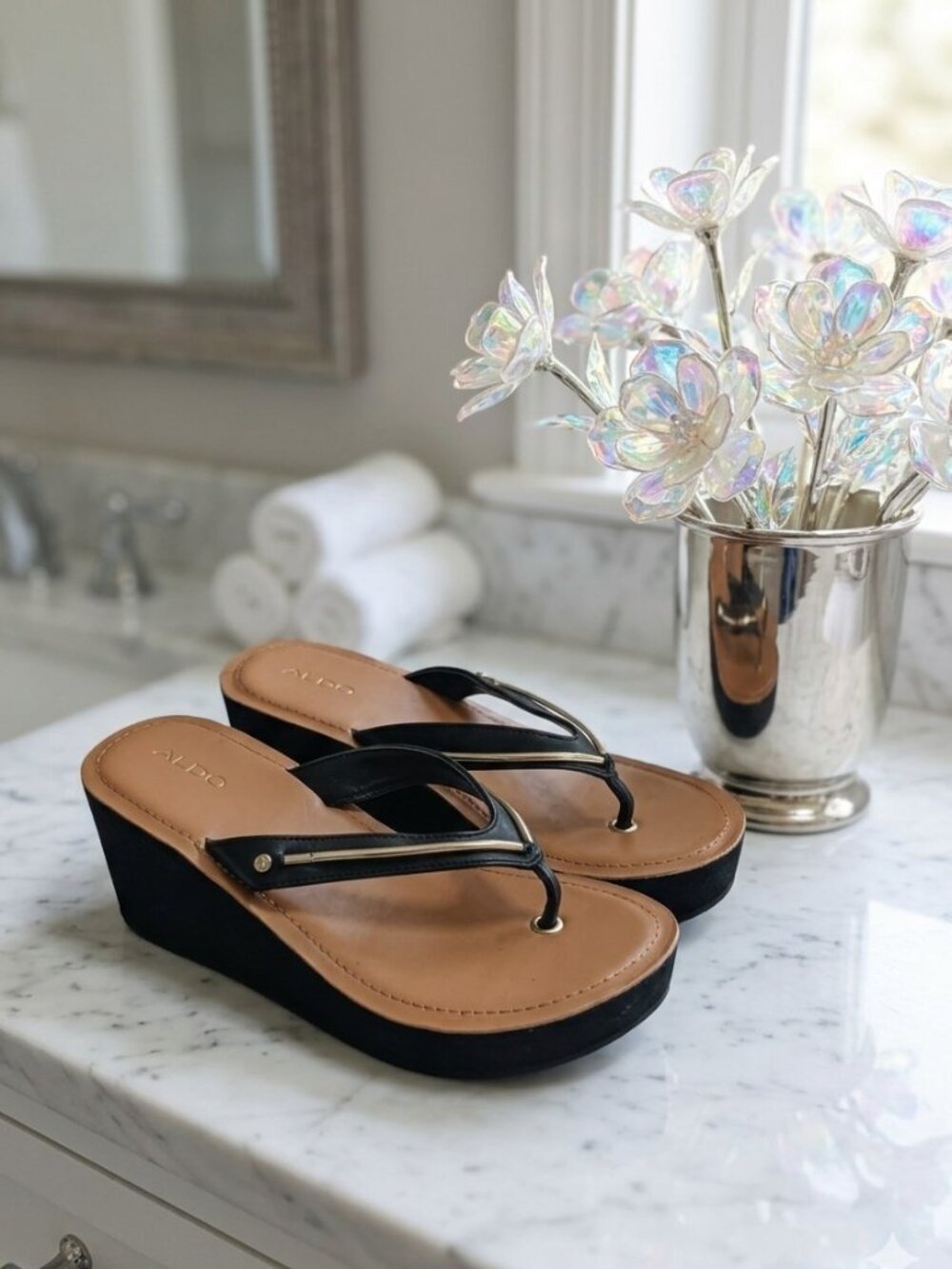 ALDO Sobrylla Black Platform Wedge Thong Sandals - Gold Detail - Size 8